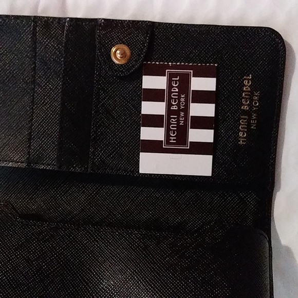 Henri Bendel Wallet, Card Holder and mini phone case in Black Leather - Picture 6 of 8